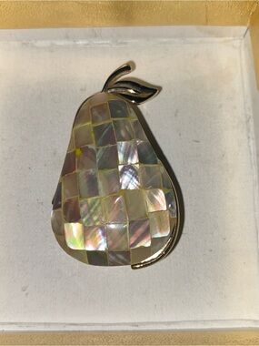 Vintage Liz Claiborne mother of pearl mosaic pearl shaped brooch pin
